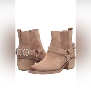 Sam Edelman Bellamie Boot, Color Taupe, Size 7.5